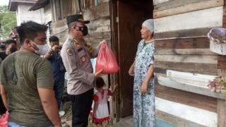 Peduli Warga, Alumni Akpol 1991 Riau Bagikan 1020 Paket Sembako 