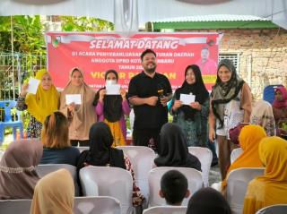 Victor Parulian Laksanakan Penyebarluasan Perda Kota Pekanbaru tentang Pemberdayaan UMKM