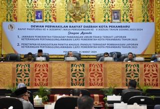 Pemko Pekanbaru Jawab Pandangan Umum Fraksi DPRD Terhadap LKPJ Kepala Daerah Tahun 2023