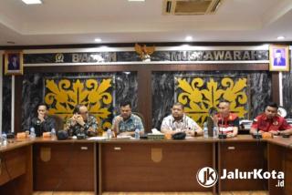 Fraksi PDIP DPRD Pekanbaru Terima Aspirasi Pedagang Pasar Malam Cut Nyak Dien